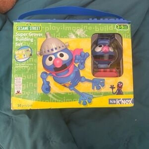 Kid K’NEX Super Grover Building Set Sesame Street